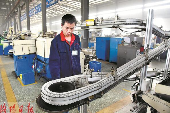  洛陽(yáng)市人誠軸承配件：小滾子“闖”出大市場(chǎng)